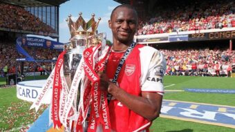 Người gác trung tuyến Arsenal, có khả năng phân phối bóng hoàn hảo